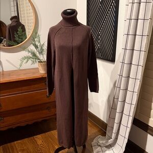 Mimosa turtleneck sweater with slit front medium